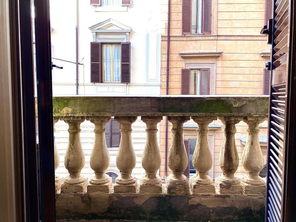 Traditional Style In The City Center Rom Exteriör bild
